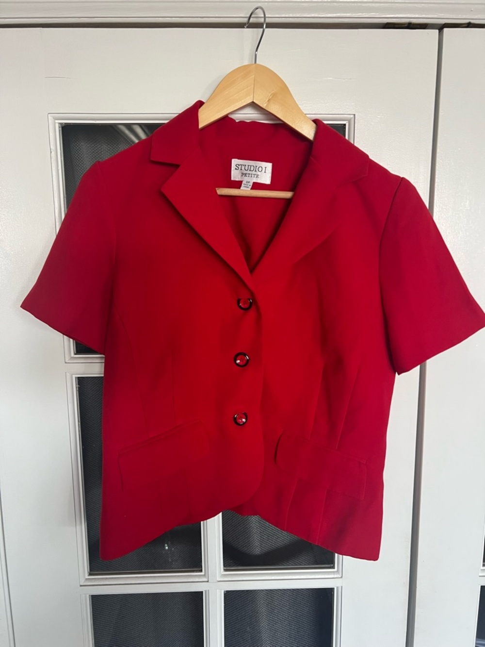 Studio l Vibrant Red Short-Sleeve Blazer